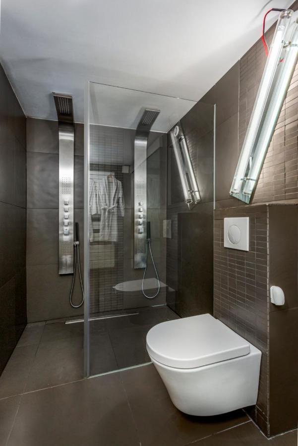 Design Et Confort Near Champs Elysees Париж Екстериор снимка