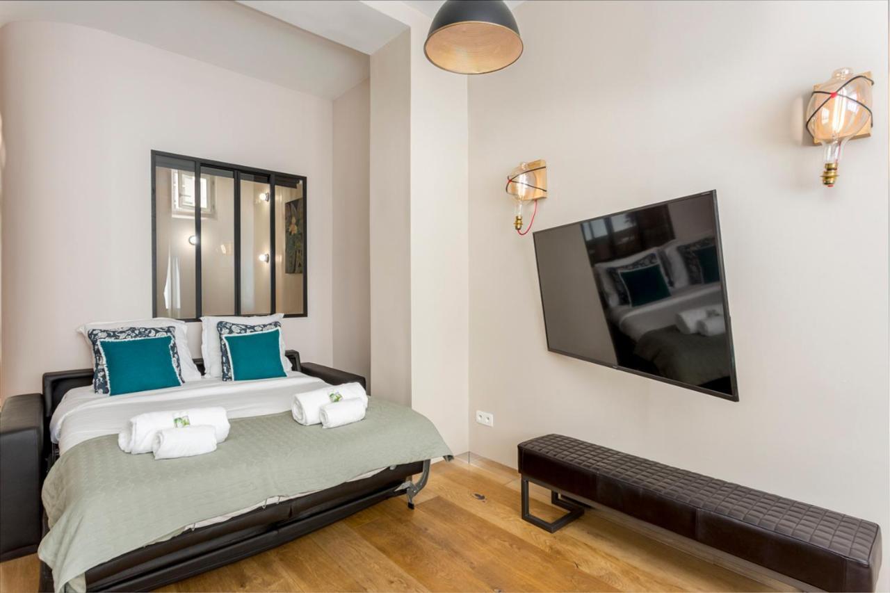 Design Et Confort Near Champs Elysees Париж Екстериор снимка