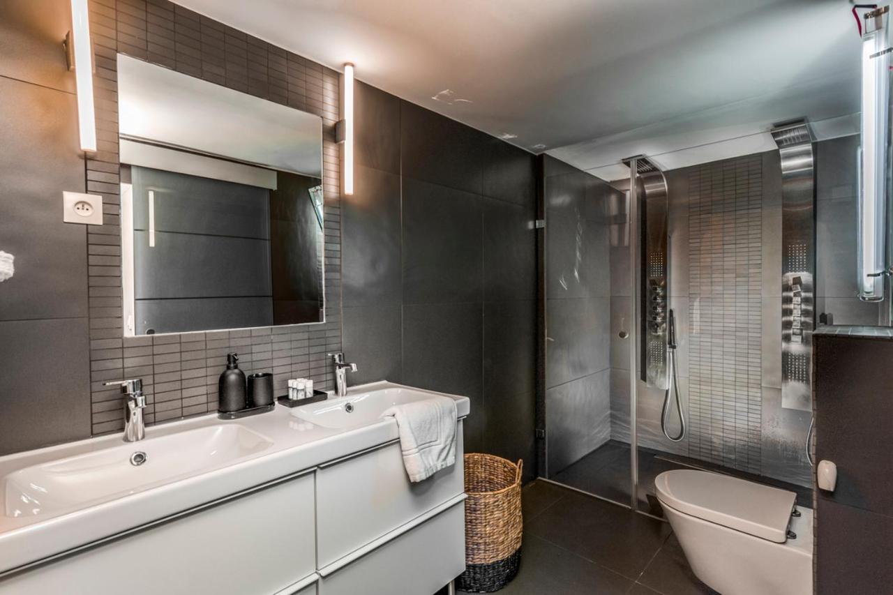 Design Et Confort Near Champs Elysees Париж Екстериор снимка